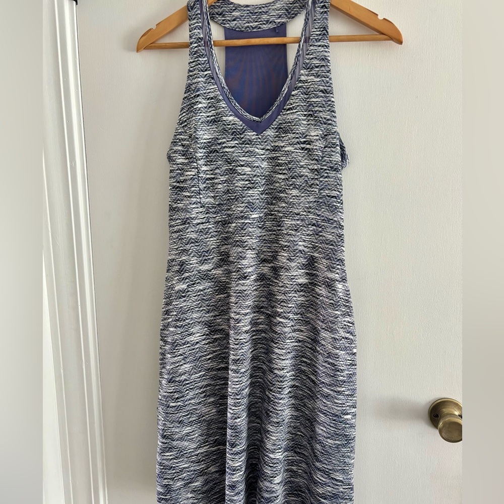 MPG Medium Travel Dress or Racer Dress. Halter dress. Black and blue design - Picture 2 of 11